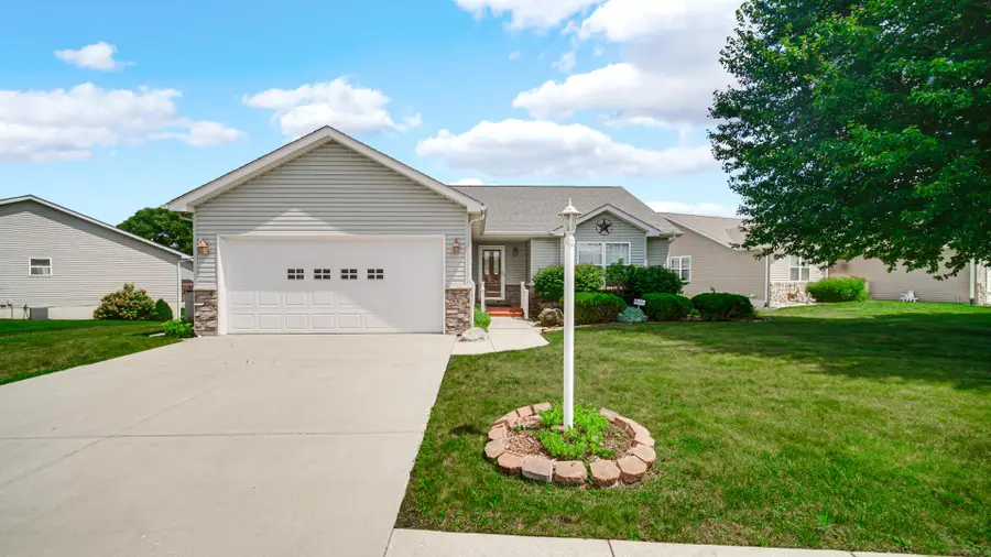 101 Whispering Boulevard, La Porte, IN 46350 - #2