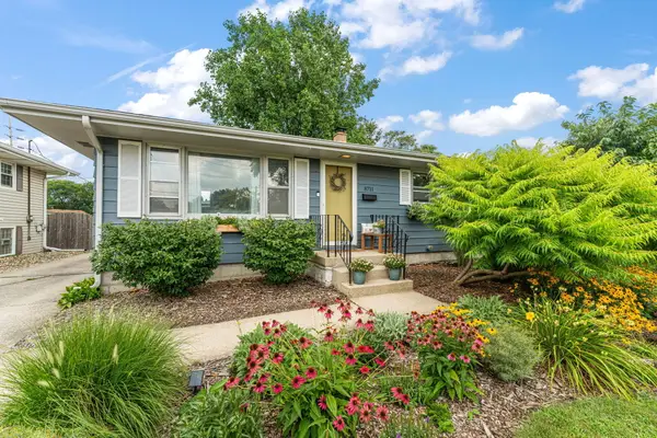 8711 Manor Avenue, Munster, IN 46321