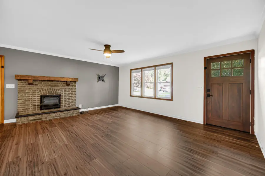 820 Park Avenue, Chesterton, IN 46304 - #3
