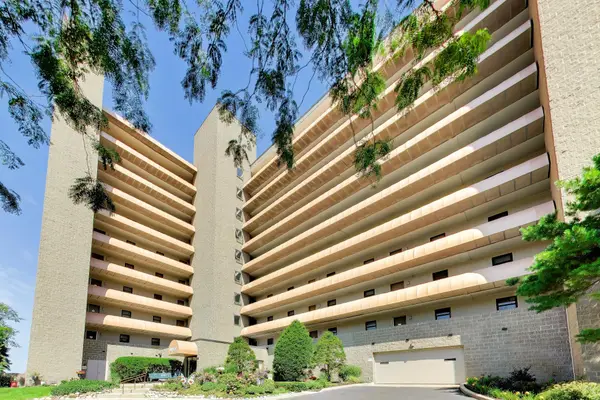 100 Lake Shore Drive #801, Michigan City, IN 46360