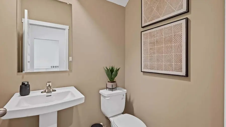 550 E 120th Place, Crown Point, IN 46307 - #2