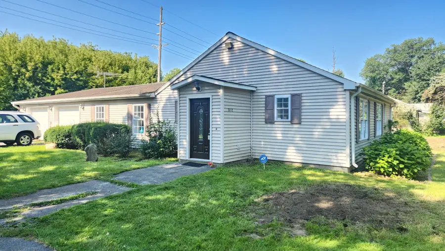 10 1/2 E 36th Place, Hobart, IN 46342 - #2