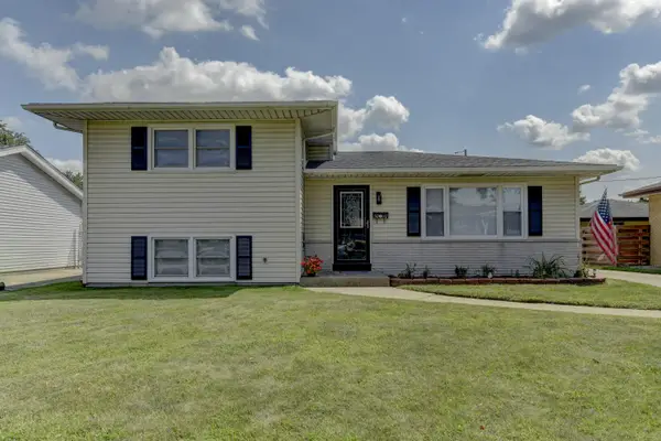 3010 100th Place, Highland, IN 46322