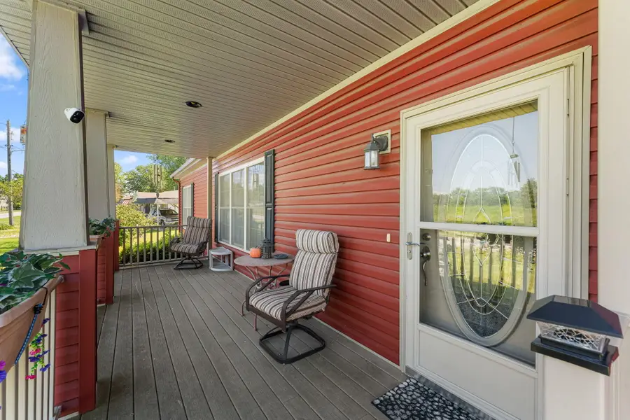 6 S Fish Lake Street, Valparaiso, IN 46385 - #3