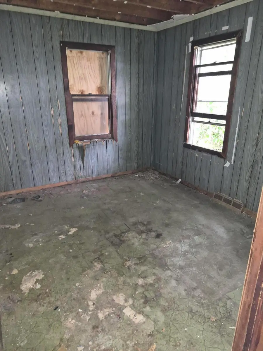 819 Mulberry Street, Hammond, IN 46324 - #3