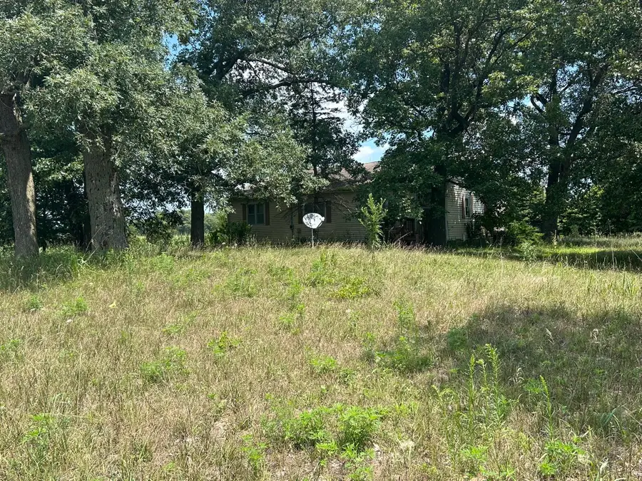 1624 N 300 W, Winamac, IN 46996 - #3