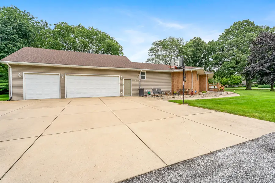 8912 Edison Street, Crown Point, IN 46307 - #3