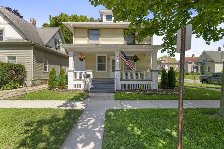 201 Maple Avenue, La Porte, IN 46350 - #2