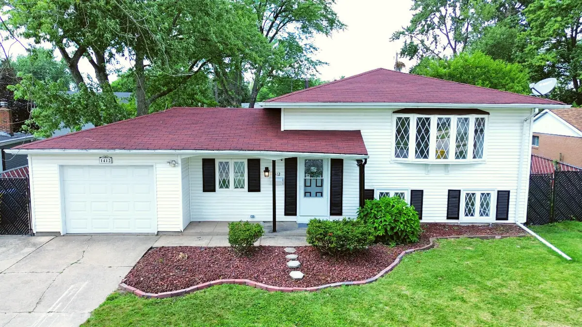 1412 N Dwiggins Avenue, Griffith, IN 46319 - #1