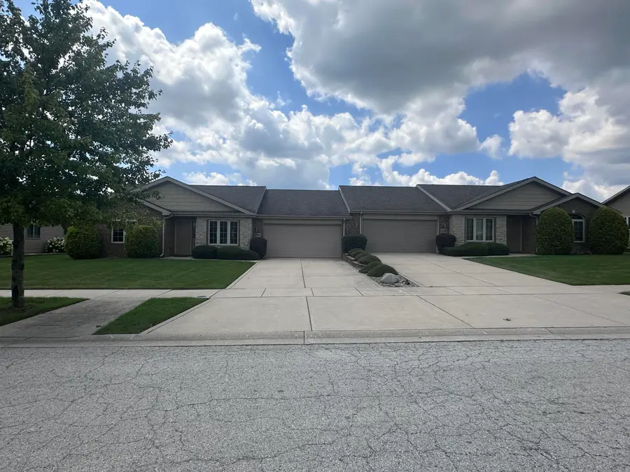 9898 Hart Street, Saint John, IN 46373 - #2