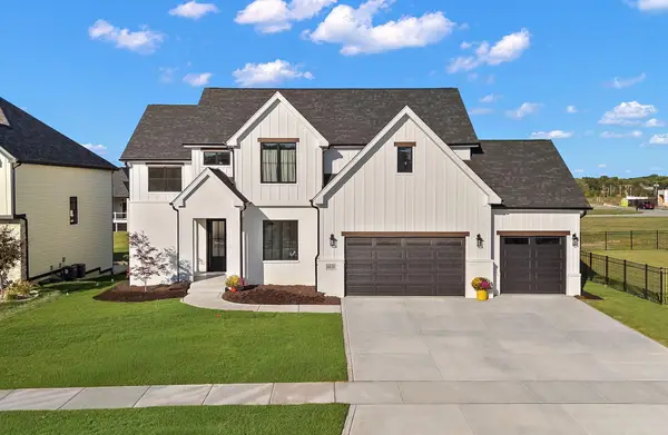 9701 Sweetspire Avenue, St. John, IN 46373