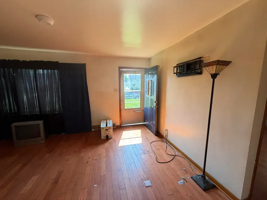 5622 Wegg Avenue, East Chicago, IN 46312 - #3