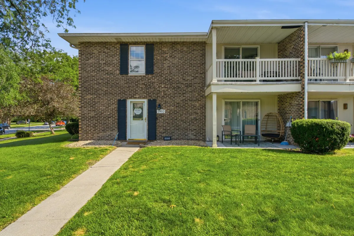 1902 Burgundy Street, Schererville, IN 46375 - #1