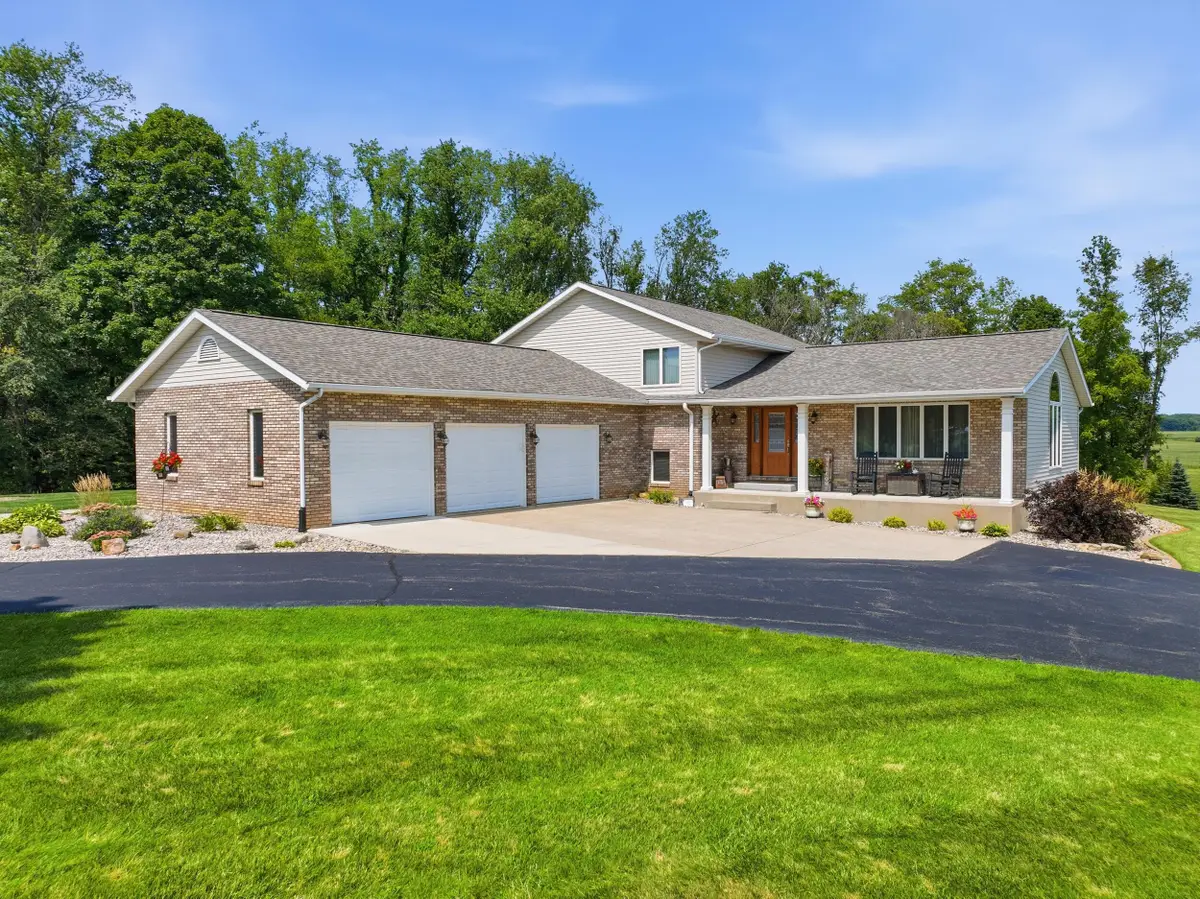 463 E 525 N, Valparaiso, IN 46383 - #1