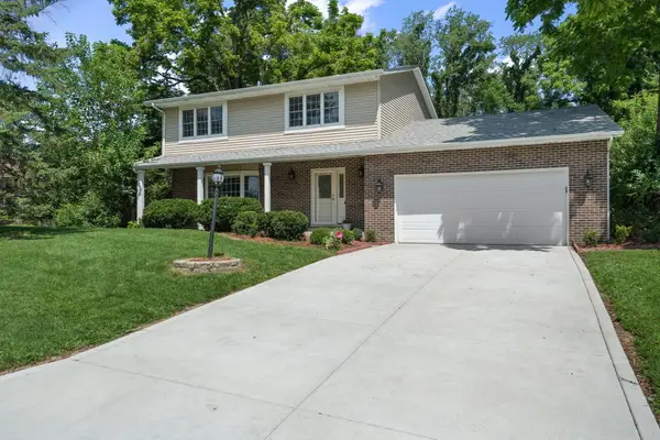423 Shorewood Court, Valparaiso, IN 46385
