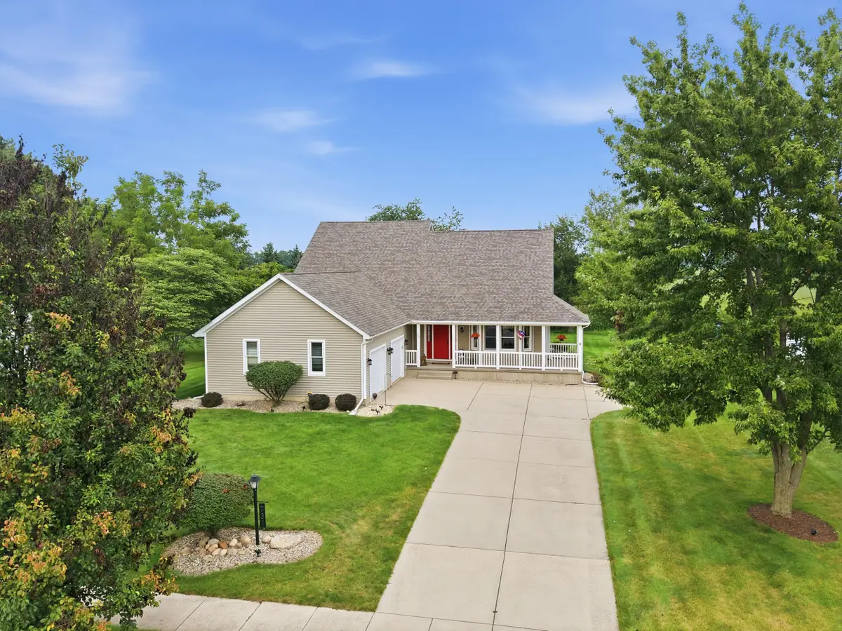 731 Oakbrook Drive, Hebron, IN 46341 - #1