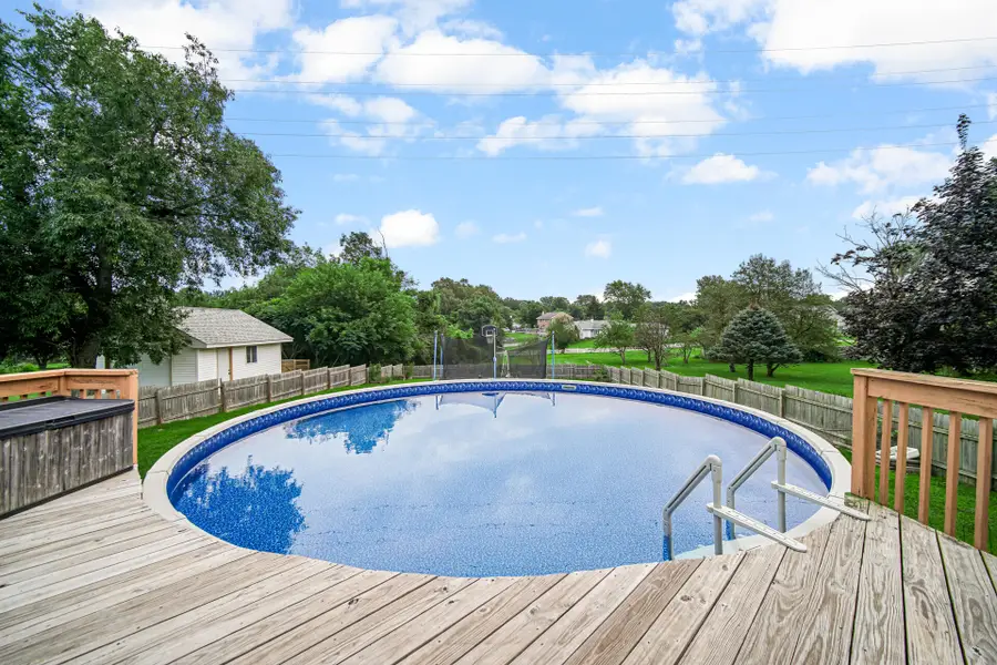 585 Lake Park Drive, Valparaiso, IN 46385 - #2