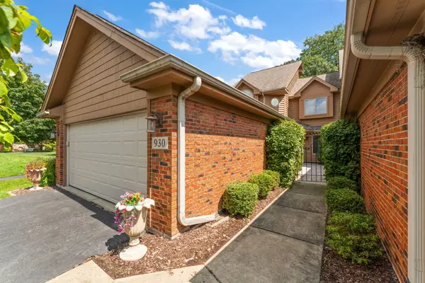 930 Cornwallis Lane, Munster, IN 46321