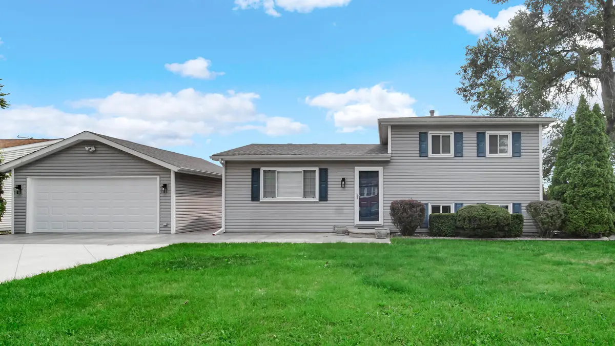 561 Eastwood Drive, Lowell, IN 46356 - #1