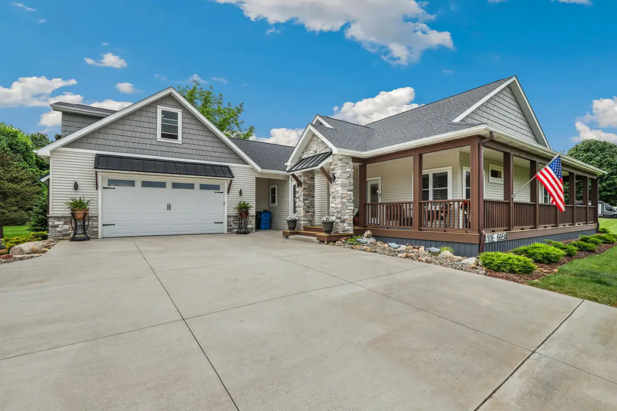 410 E 665 N, Valparaiso, IN 46383 - #1