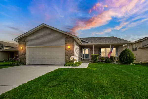 8735 E 124th Place, Crown Point, IN 46307