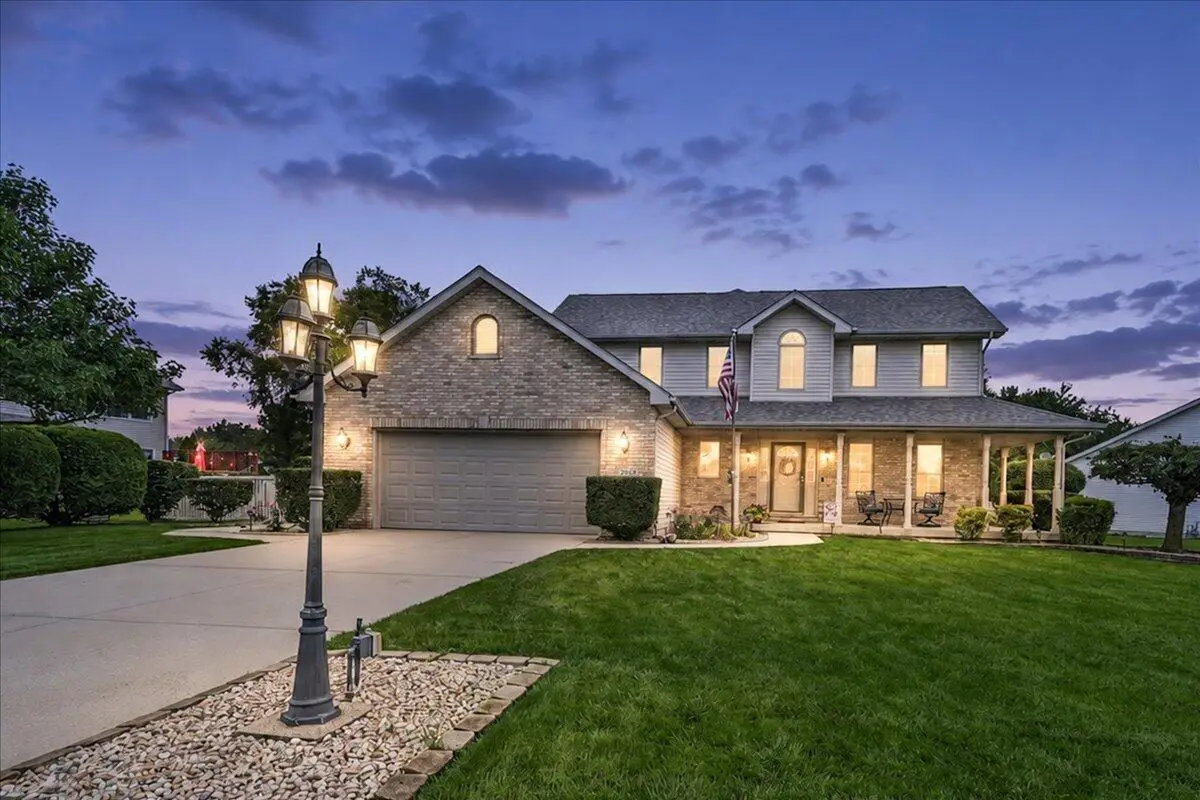 2252 Lennox Lane, Valparaiso, IN 46385 - #1