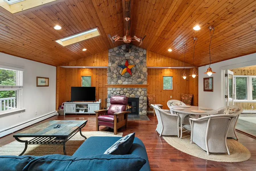 331 Oakland Drive, Michigan City, IN 46360 - #3