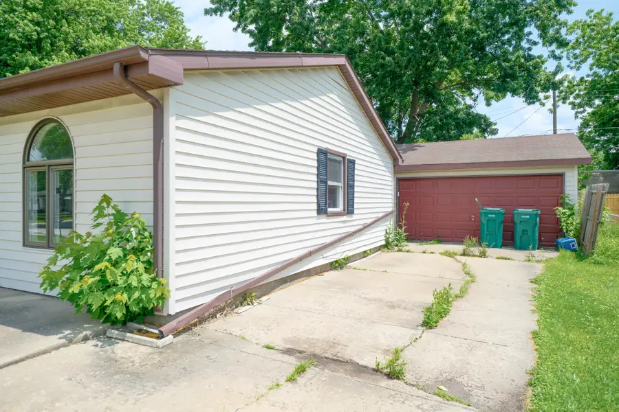 703 Dearborn Road, Valparaiso, IN 46385 - #2