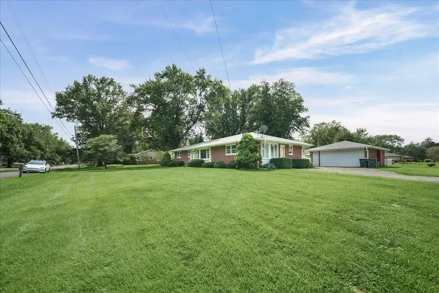 3605 Sunset Drive, Valparaiso, IN 46383 - #3