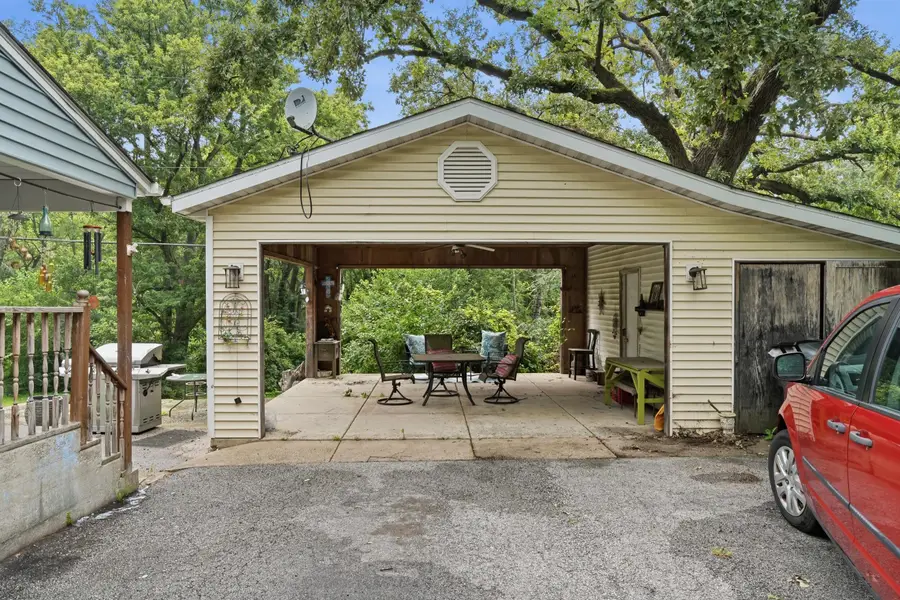 3328 E 73rd Avenue, Merrillville, IN 46410 - #2