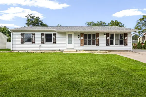 770 Mohawk Drive, Lowell, IN 46356