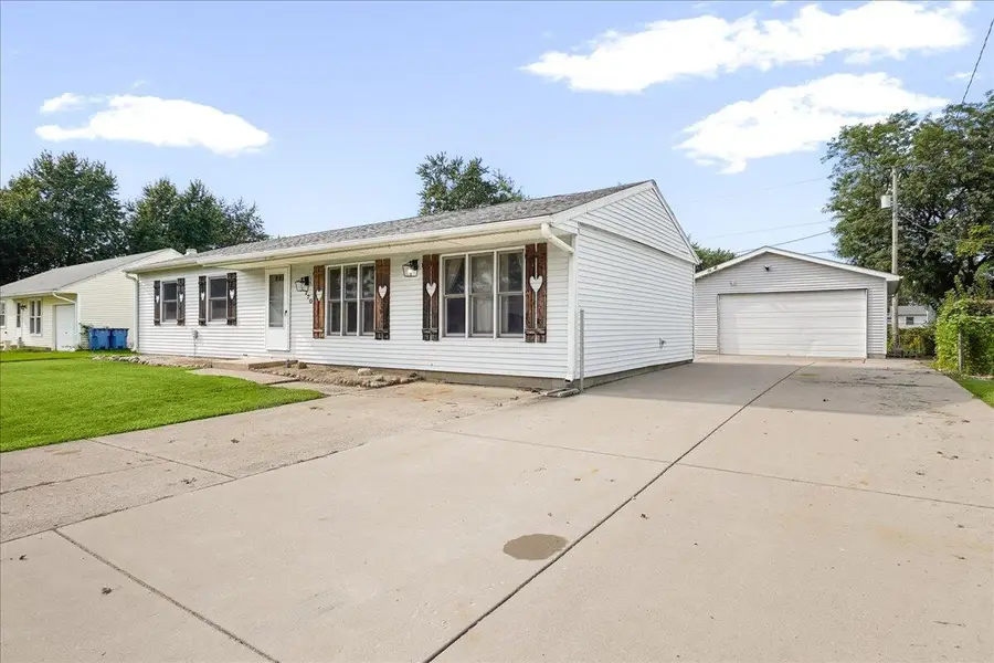 770 Mohawk Drive, Lowell, IN 46356 - #2