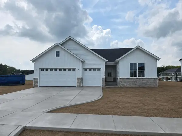 3006 Old Oak Drive, Valparaiso, IN 46385