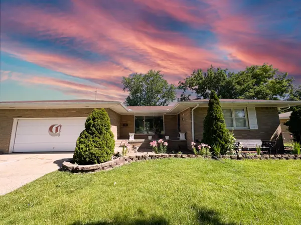 430 E 54th Avenue, Merrillville, IN 46410