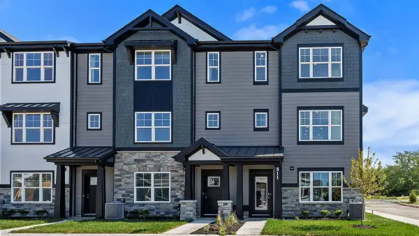 571 E 120th Place, Crown Point, IN 46307