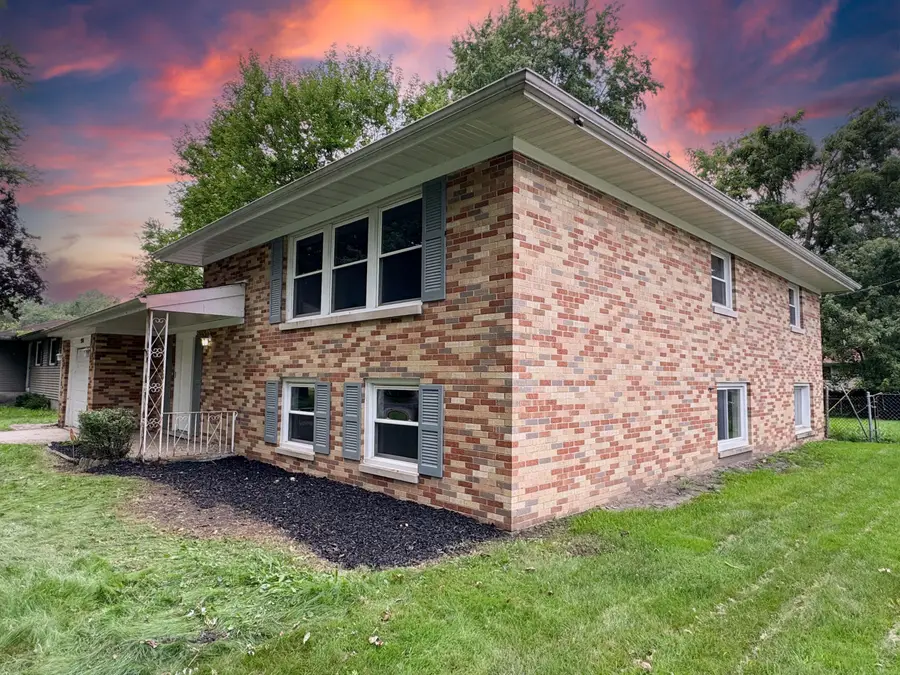 946 W 67th Place, Merrillville, IN 46410 - #3