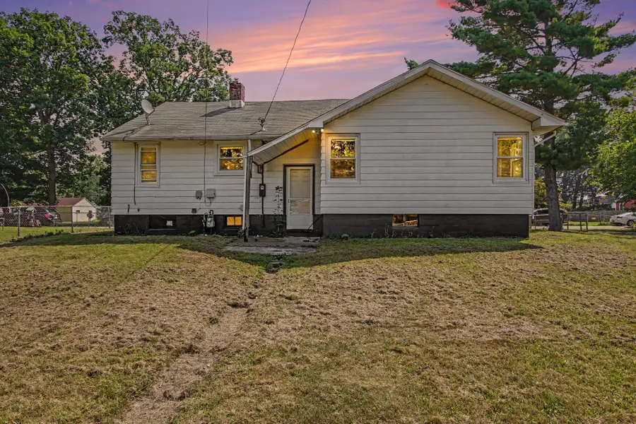 626 Gladys Street, Michigan City, IN 46360 - #3