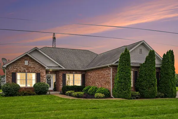 533 Lake Park Drive, Valparaiso, IN 46385