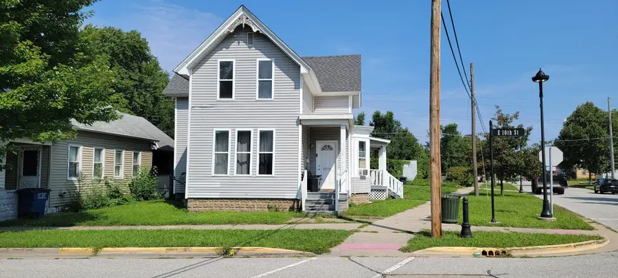 424 E 10th Street, Michigan City, IN 46360 - #3