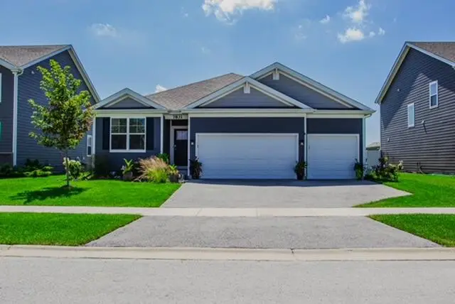 7831 W 105th Place, Crown Point, IN 46307 - #1