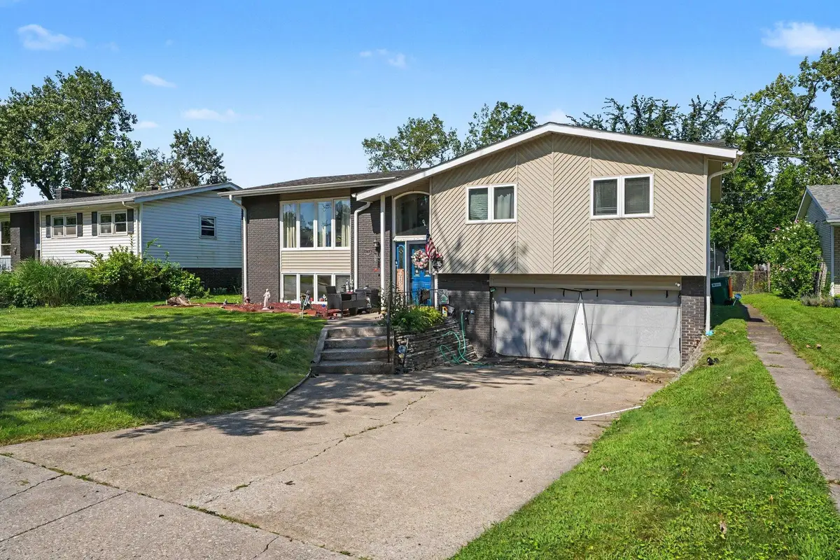 9328 Chestnut Lane, Munster, IN 46321 - #1