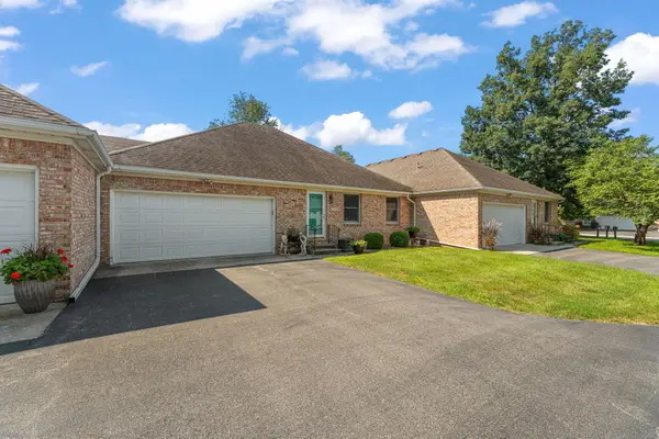 533 Begonia Street Se #B, DeMotte, IN 46310