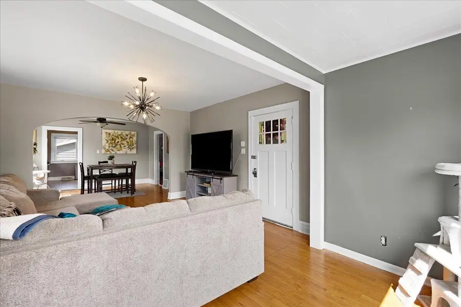 946 State Street, Hobart, IN 46342 - #3