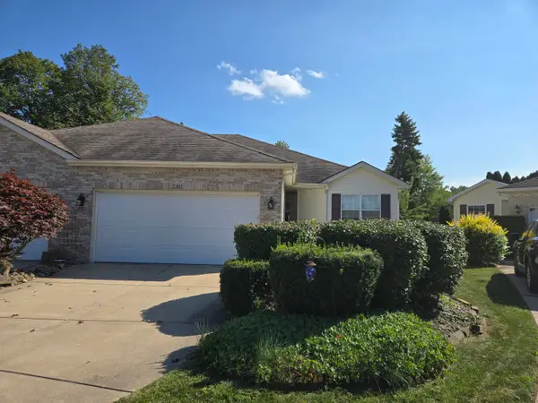 2202 Stori Lane, Valparaiso, IN 46383