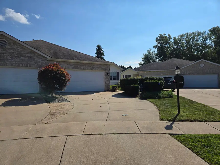 2202 Stori Lane, Valparaiso, IN 46383 - #2