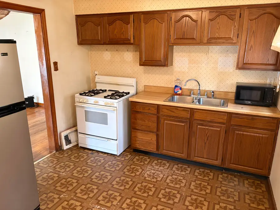 3824 S Cameron Avenue, Hammond, IN 46327 - #3