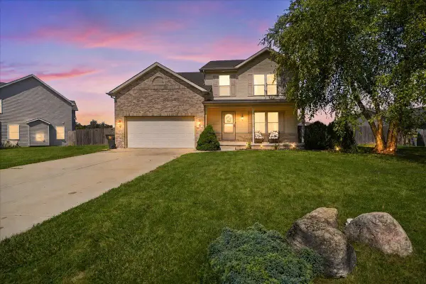 328 Pepper Creek Drive, Valparaiso, IN 46385