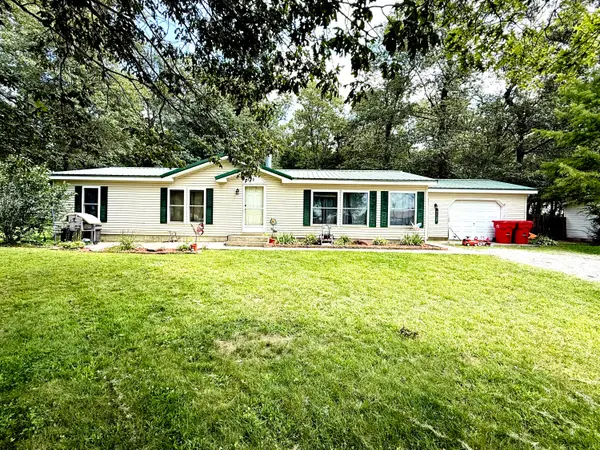 2010 N Chippewa Drive, Winamac, IN 46996