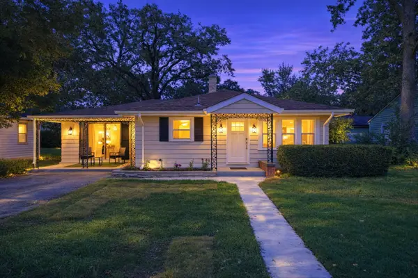 1020 E 61st Avenue, Merrillville, IN 46410
