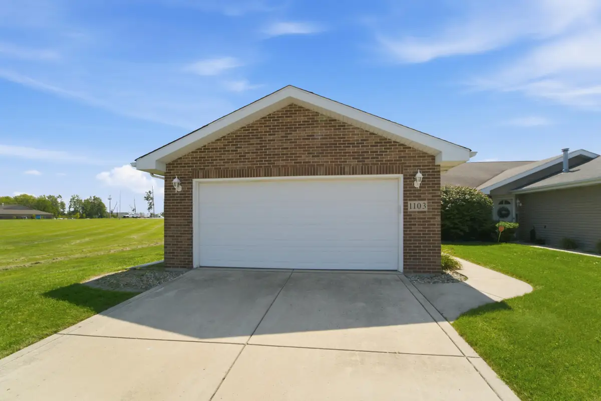 1103 W 84th Drive, Merrillville, IN 46410 - #1